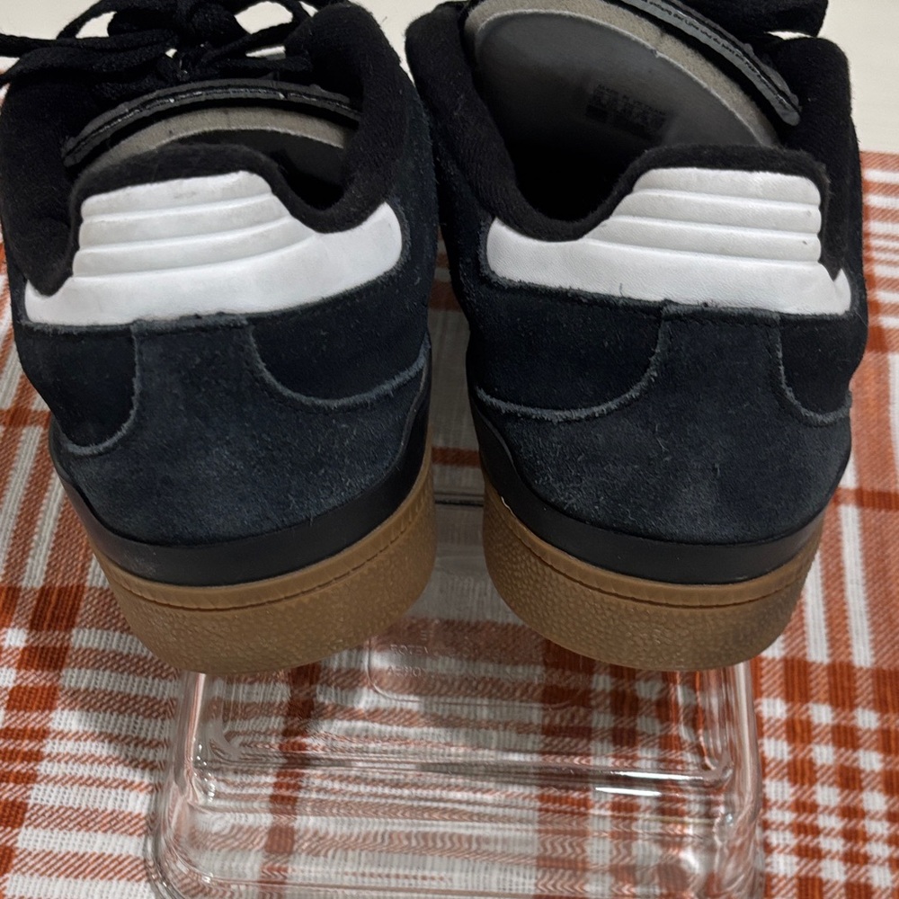 Adidas Busenitz vulc skate shoes in black suede. Men's 13. Excellent condition. - Picture 4 of 8